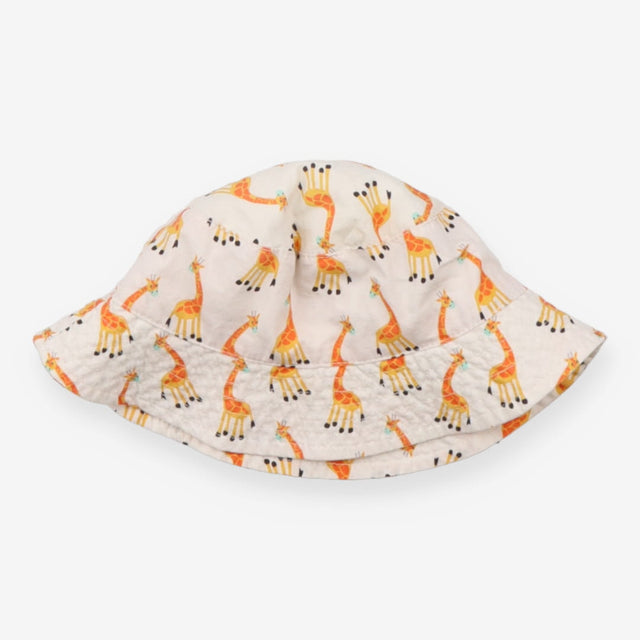 Summer hat giraffes
