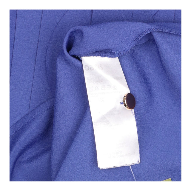 Top Blue Sleeveless Pleated Scallop Front Round Ne