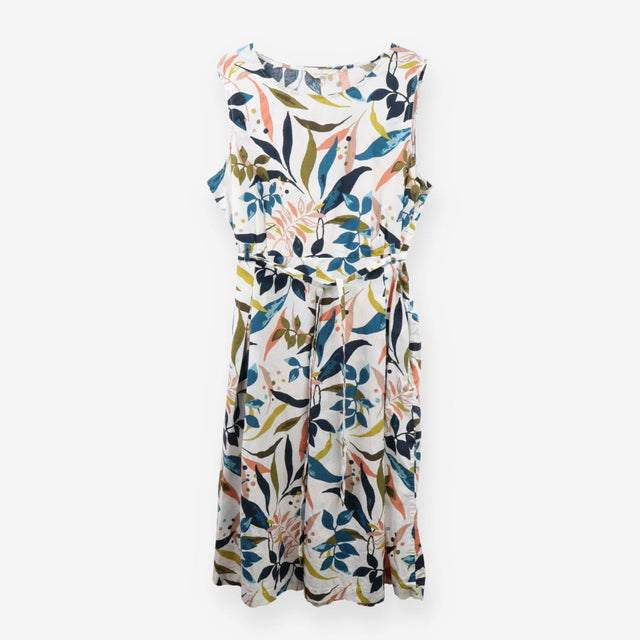 Beachside Stroll dress
