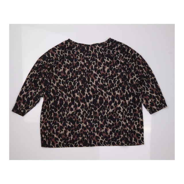Black Top Animal Print