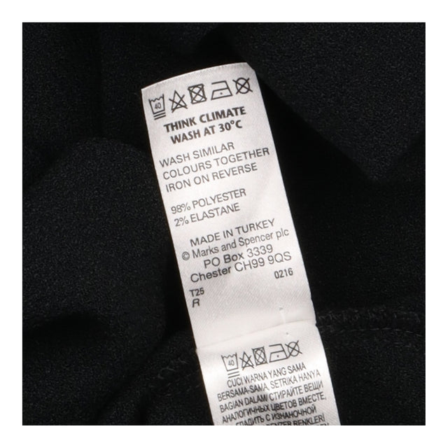 Black Textured Crepe Stretch Scoop Neck Short Slee