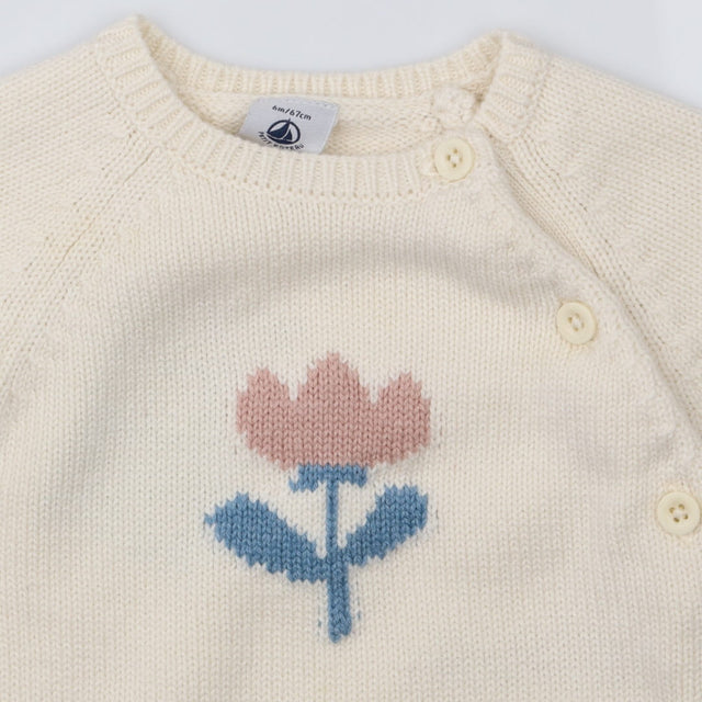 Knit sweater with big flower