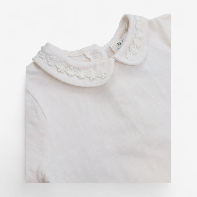 T-Shirt White with Flower Collar