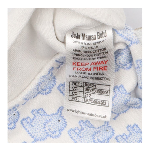 Baby hat white with blue elephants print