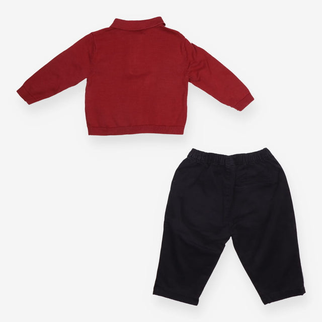 Outfit Top Burgundy Knit with Collar and Black Tro