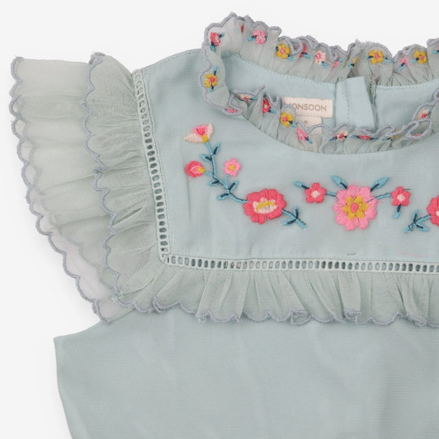 Dress green embroidery skirt and yolk netting