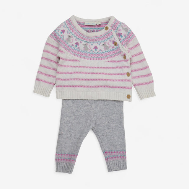 Outfit grey and white knitted mouse