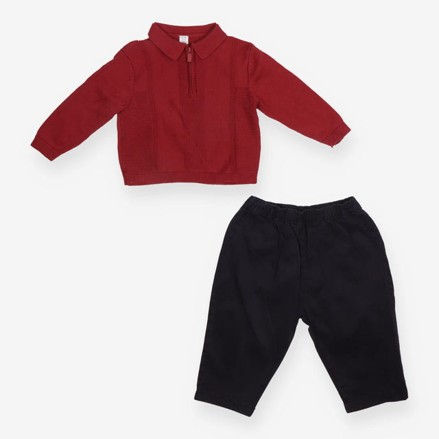 Outfit Top Burgundy Knit with Collar and Black Tro