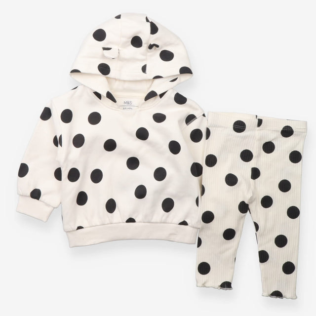 Outfit cream black spot leggings hoodie