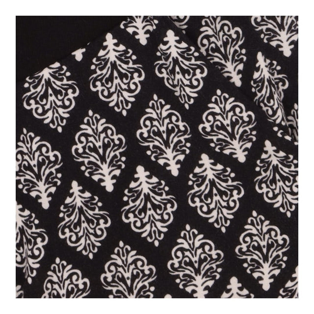 Maternity Shorts Black White Print Over Bump