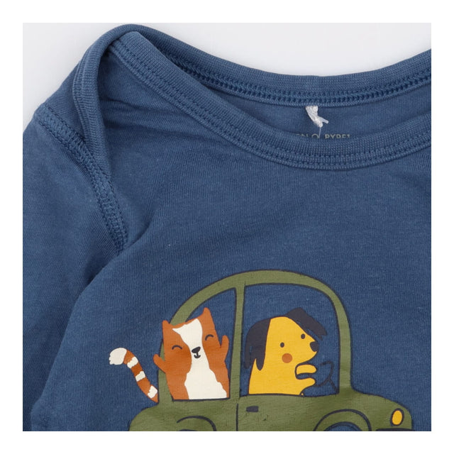 Navy t-shirt long sleeve driving dogs