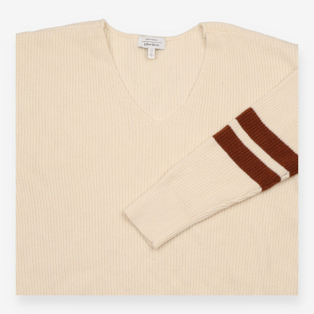 Oversized Jumper in Cream with V-Neck and Striped