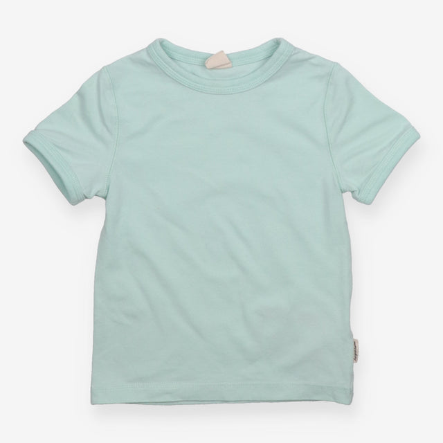 T-shirt light green