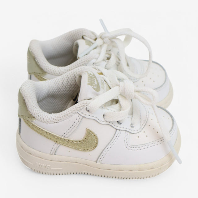 Trainers Nike Force 1 White & Gold