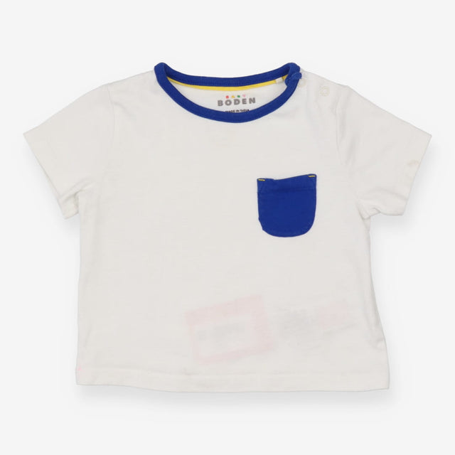 T-shirt white with blue pocket
