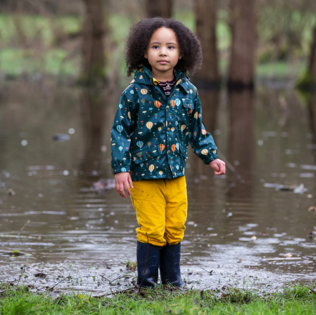 Higher ground waterproof recycled raincoat