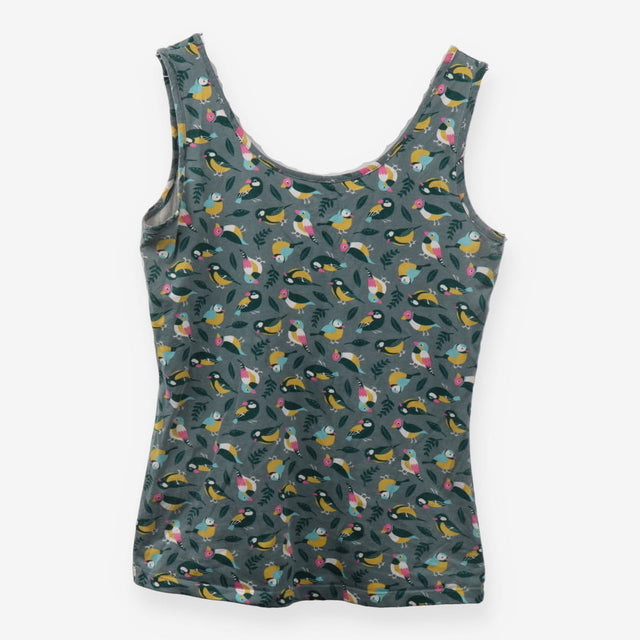 Finches birds nursing vest