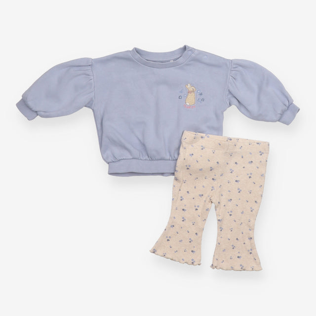 Outfit peter rabbit blue sweatshirt with cream rib