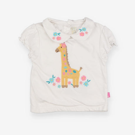 White t-shirt with giraffe and floral collar
