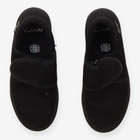 Black P.E pumps