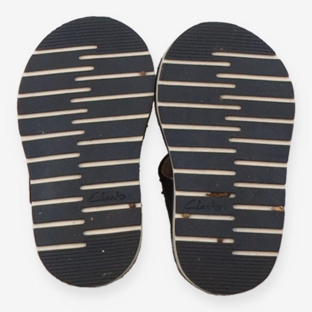 Navy sandals with brass buckle