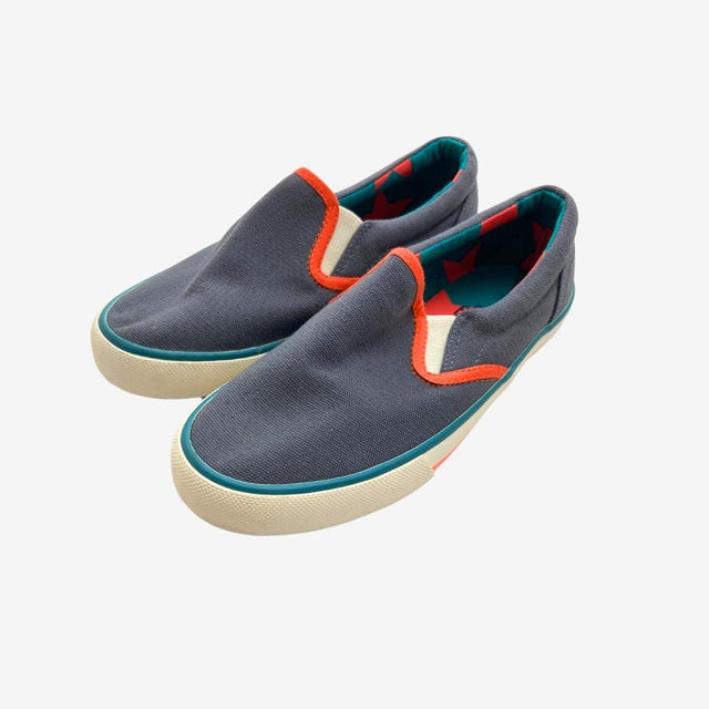 Slip on pumps