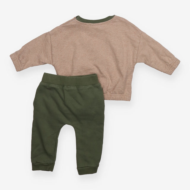 Tracksuit green joggers beige sweatshirt animals