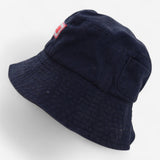 Bucket hat navy with pocket and red label