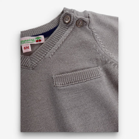Beige knit sweater with pocket