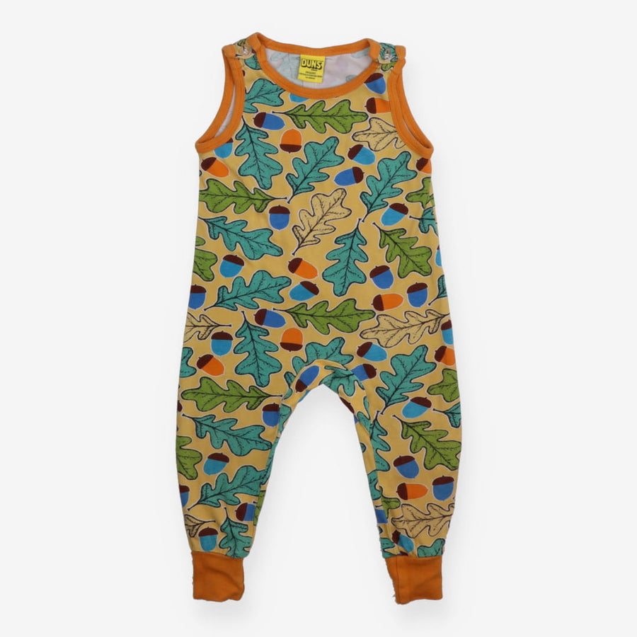 Dungaree yellow leaf