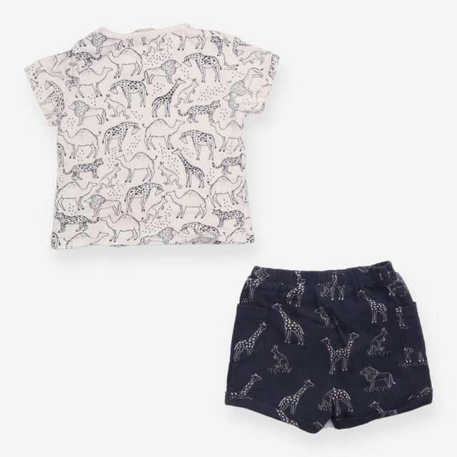 Outfit Shorts SS tee jersey black white animals