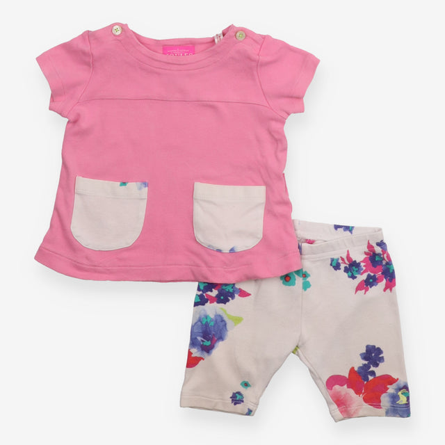 Outfit 2 pc Pink SS tee pockets white floral short