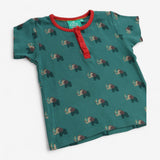 T-shirt green elephant red collar