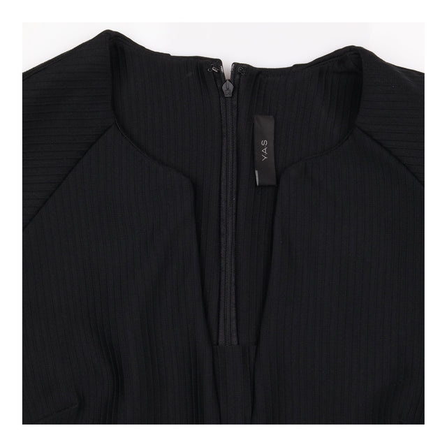 Black Ribbed Cap Sleeve Notch Neck Shift Dress