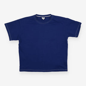T-shirt blue with white stitching