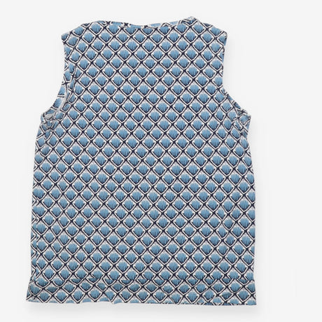 Gathered sleeveless maternity blouse in blue ikat