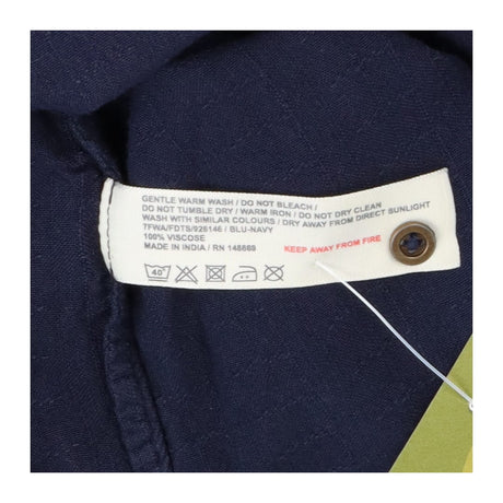 Dress shirt navy collar