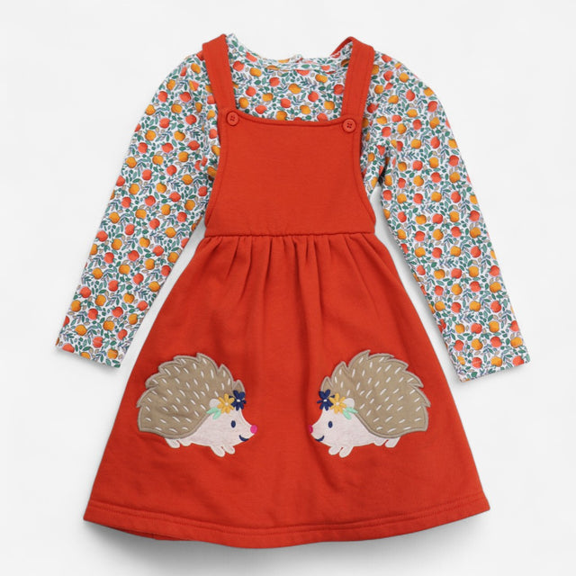 Pinafore dress and t-shirt orange with hedgehogs