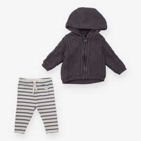 Knit Cardigan and Leggings Outfit 