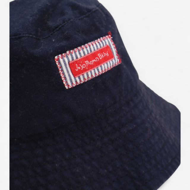 Bucket hat navy with pocket and red label