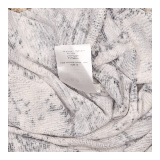 Top Cream Grey Snakeskin Print Long Sleeve High Lo