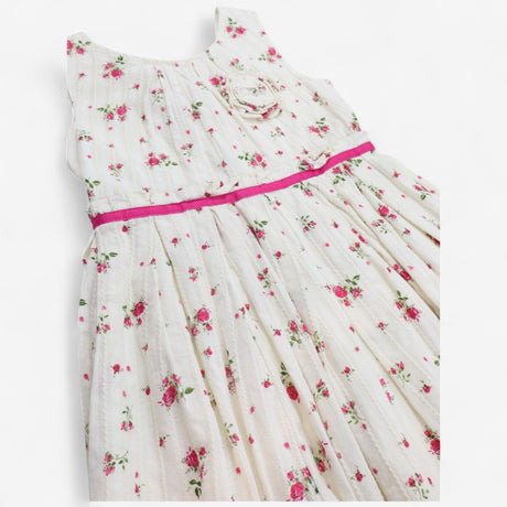 Dress sleeveless white with flowers