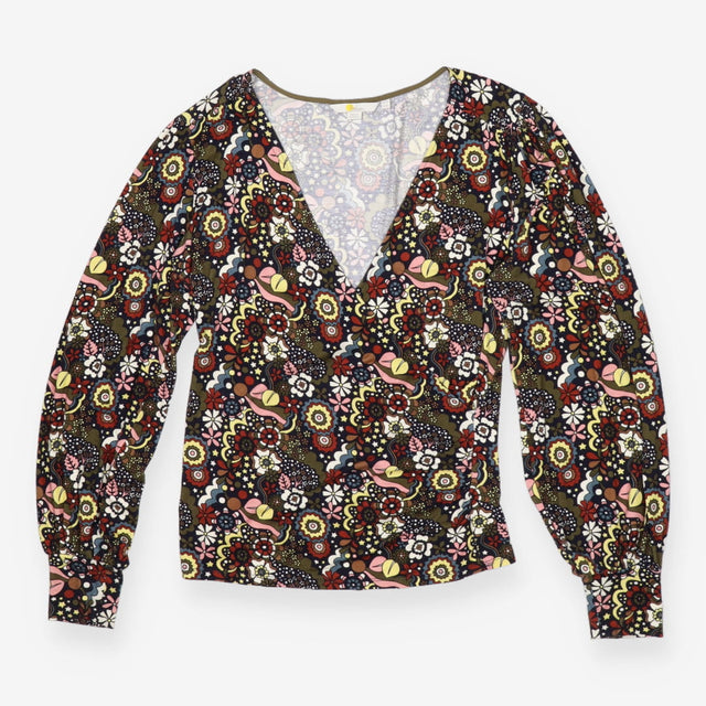 T-shirt muted retro pattern wrap