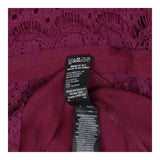 Top plum lace