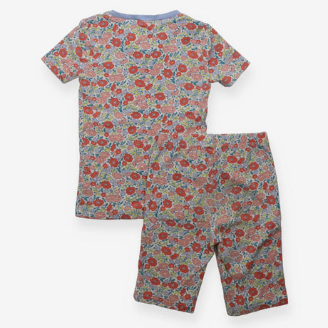 Floral T-shirt and Leggings Outfit