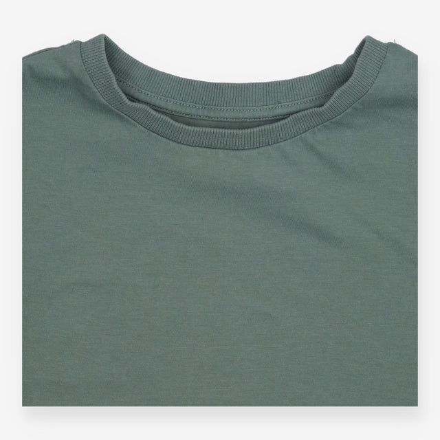 T-shirt green