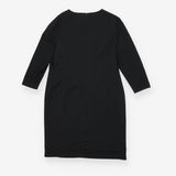 V‑Neck Black Dress – Three‑Quarter Sleeve Style