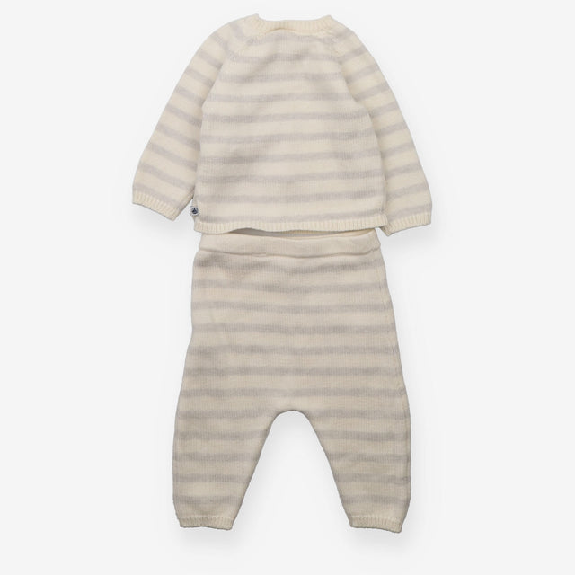 Outfit knit grey stripe