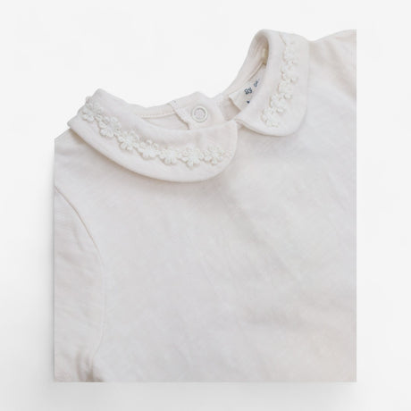 T-Shirt White with Flower Collar