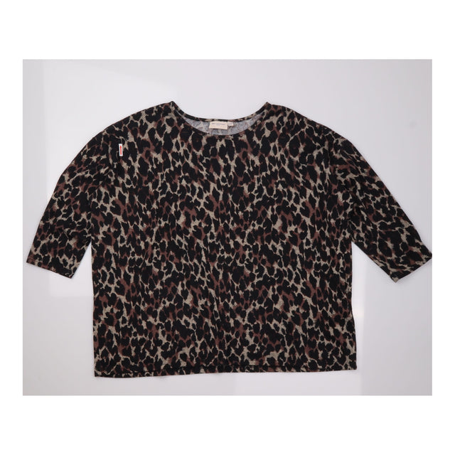 Black Top Animal Print